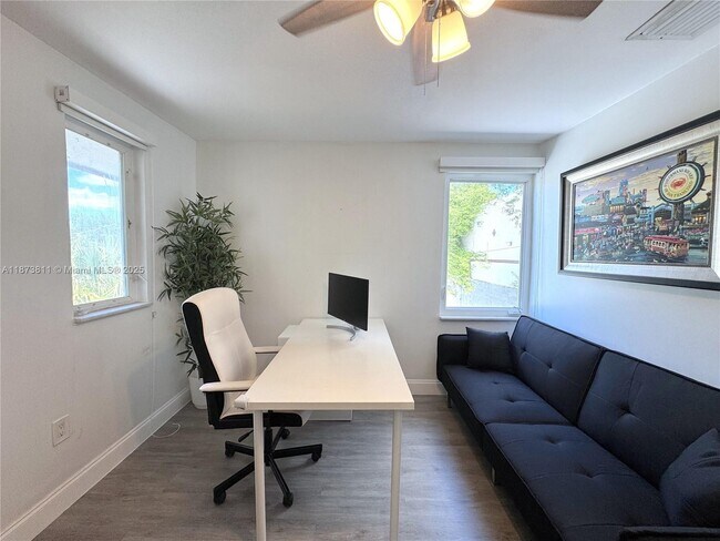 Building Photo - 174 NE 55th St