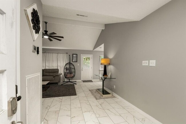 Building Photo - 14110 Eventide Dr