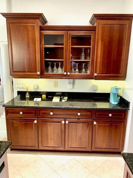 Building Photo - 24312 Westgate Blvd