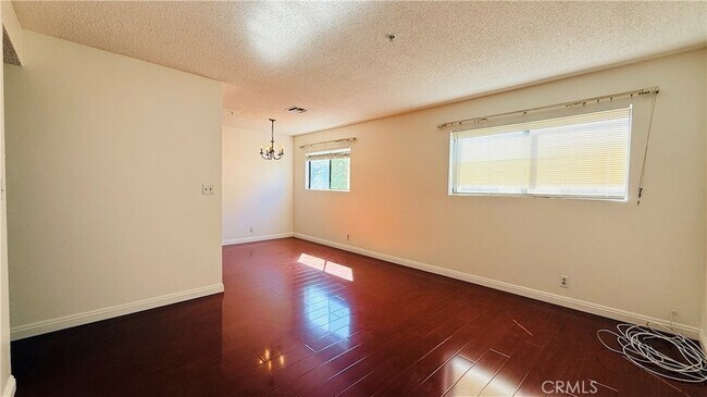 Building Photo - 307 S Mc Pherrin Ave