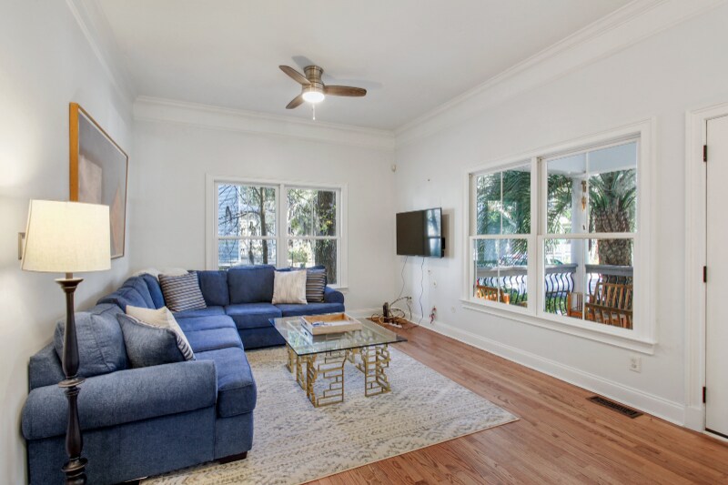 Building Photo - 102 W 36th St