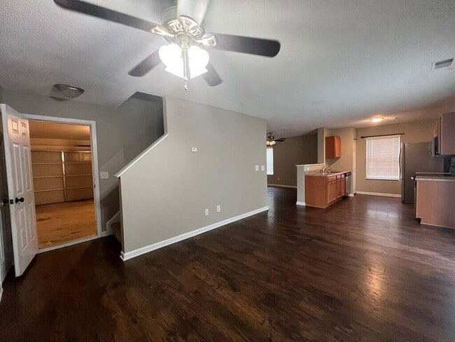 Building Photo - 1666 Mossberg Dr