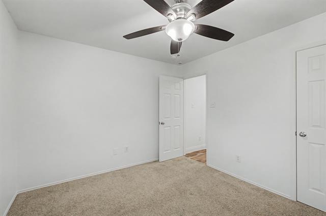 Building Photo - 6920 Willow Crest Dr