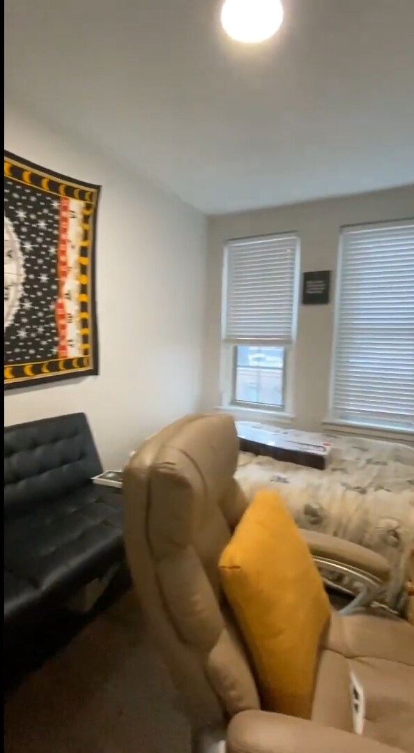 Building Photo - 6 Clearway St