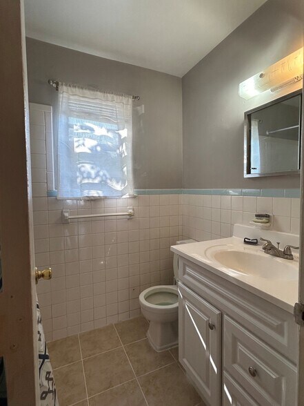 Building Photo - 3428 Morrell Ave