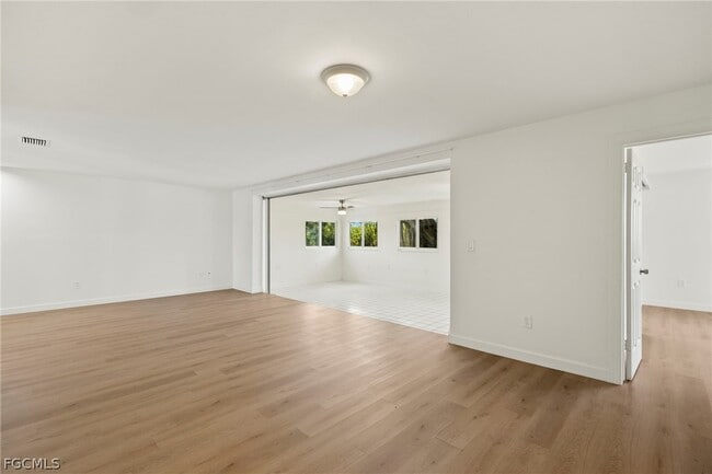 Building Photo - 5738 SW 1st Ct