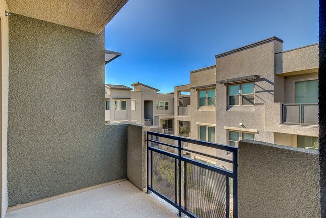 Building Photo - 11231 Hidden Peak Ave