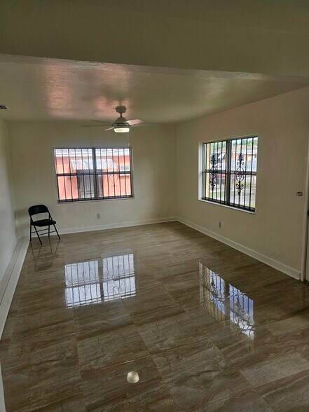 Building Photo - 2983 NW 69th Ter