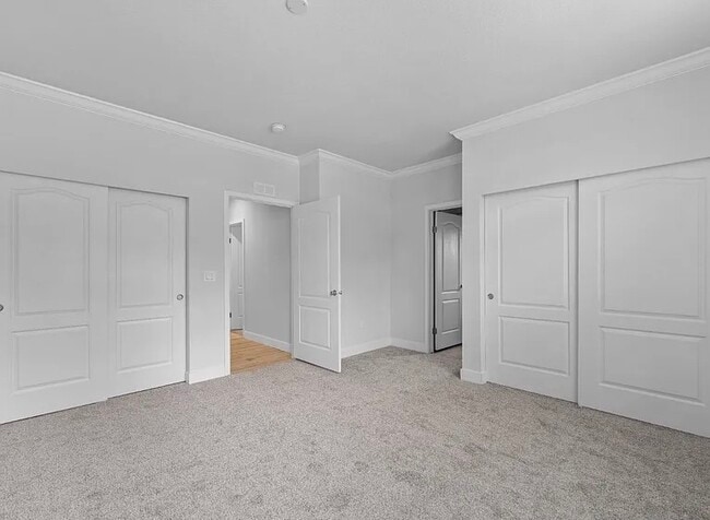 Building Photo - AVAILABLE NOW