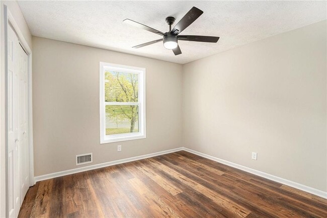 Building Photo - 218 Trickum Hills Ln
