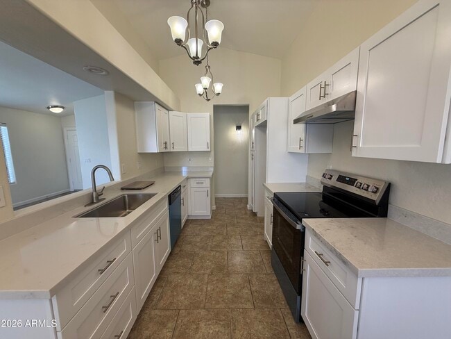 Building Photo - 1112 W Morelos St