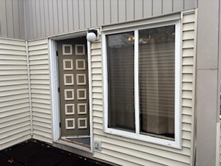 Building Photo - 6831 N Frostwood Pkwy