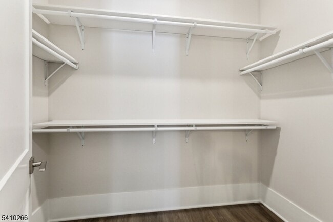 Building Photo - 179 Jasmine Dr