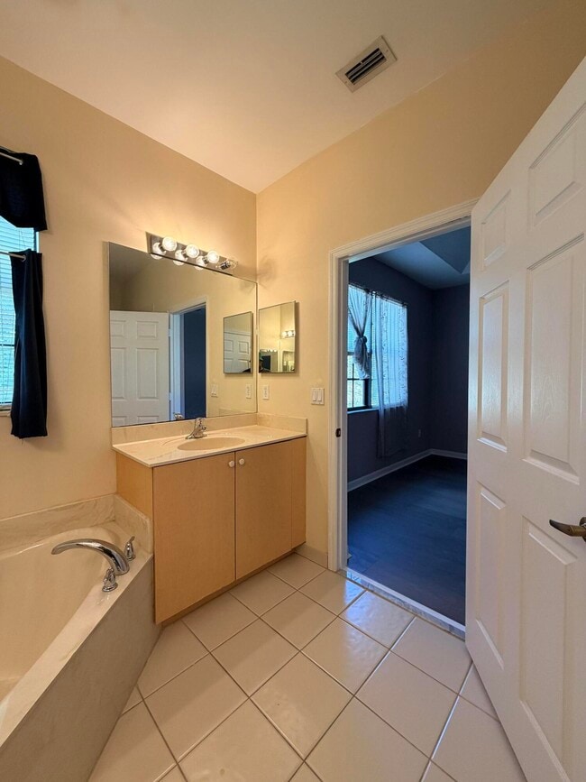 Building Photo - 1791 SW Porta Nuovo Terrace