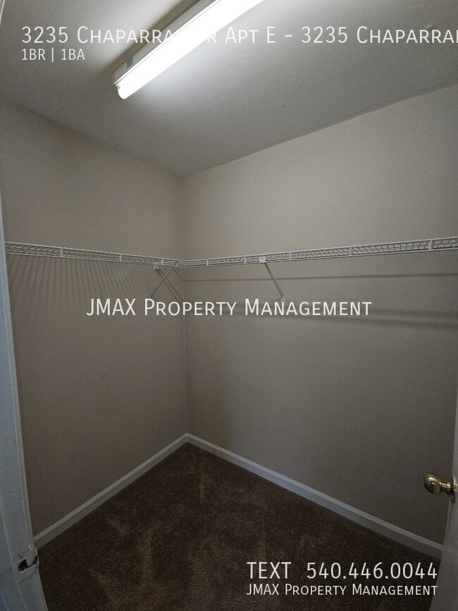 Building Photo - 3235 Chaparral Dr