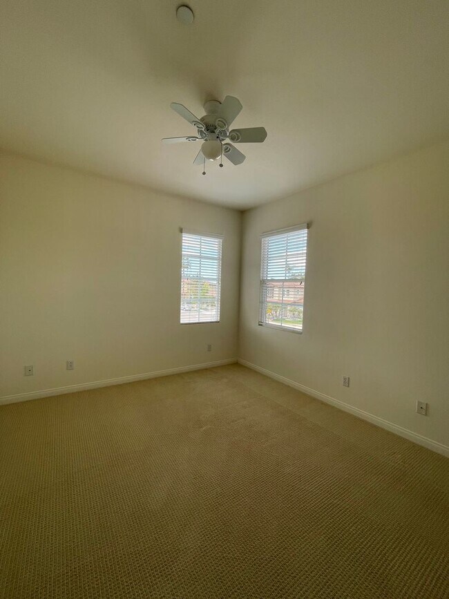 Building Photo - 9707 Deer Trail Dr