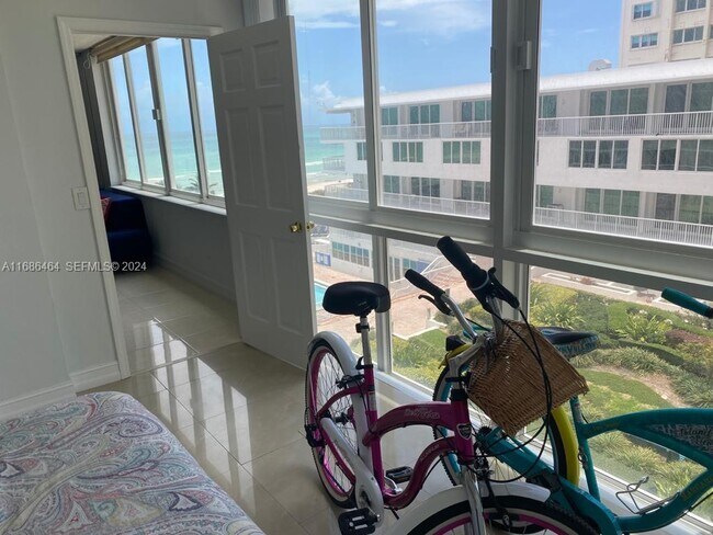 Building Photo - 5401 Collins Ave