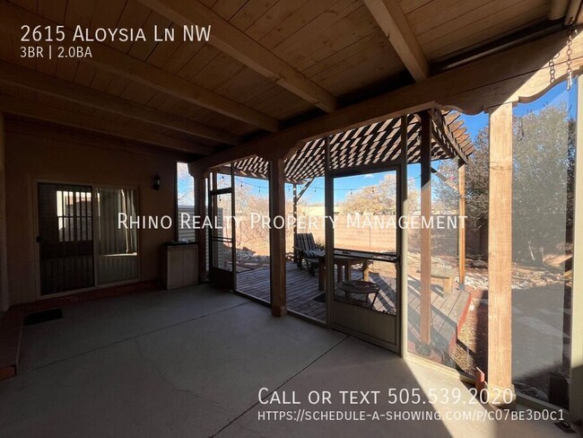 Building Photo - Southwestern 3 Bedroom 2 Bathroom Home In ...