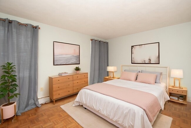 Building Photo - 315 Neponset St