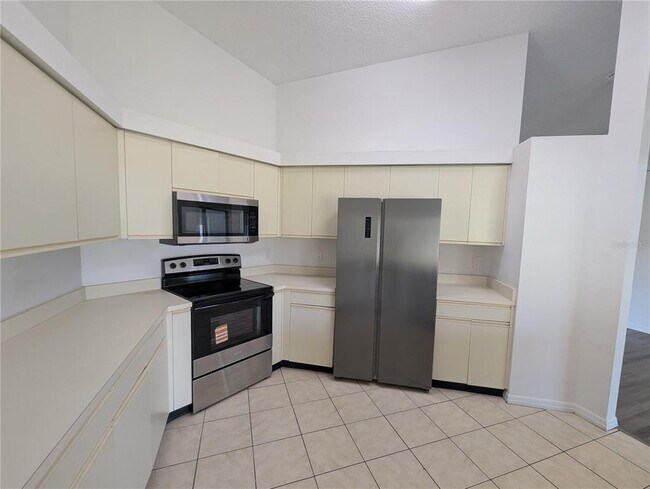 Building Photo - 11322 Torrey Pines Dr