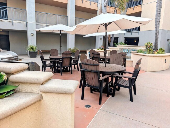 Building Photo - Coming Soon! Beautiful Ground Floor Condo in Carmel Valley