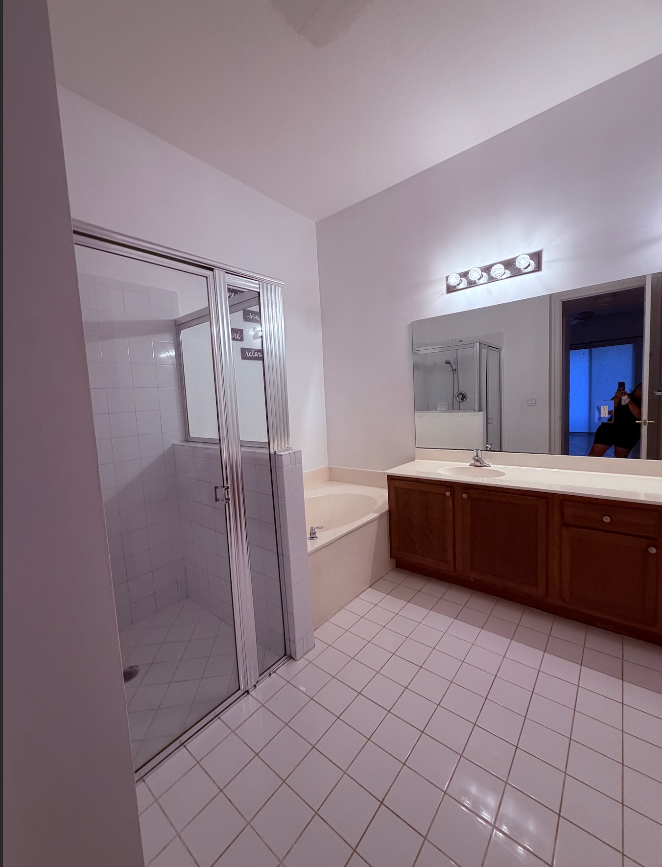 Building Photo - 10280 SW Stephanie Way