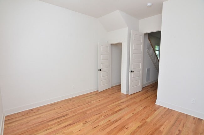 Building Photo - 411 Mcadoo Ave
