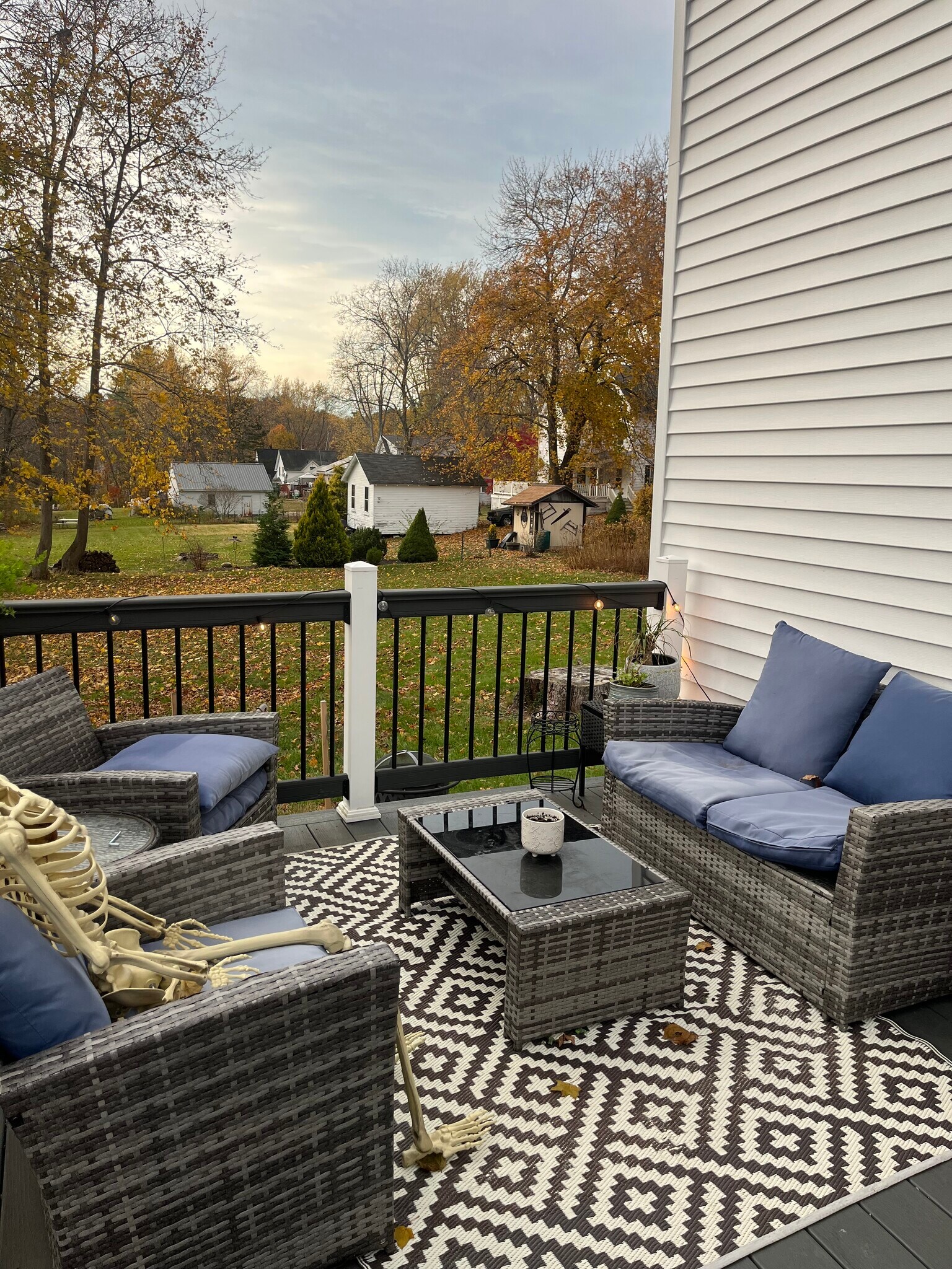 Building Photo - 130 Mount Vernon St