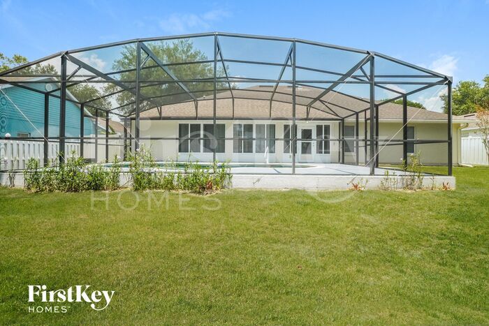 Building Photo - 874 Club Hills Dr