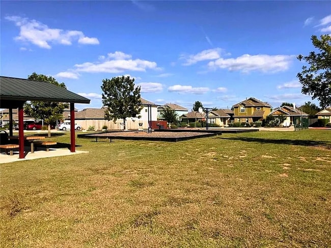 Building Photo - Beautiful 3BR, 2BA Home in Austin – Balcony & Modern Kitchen Appliances!