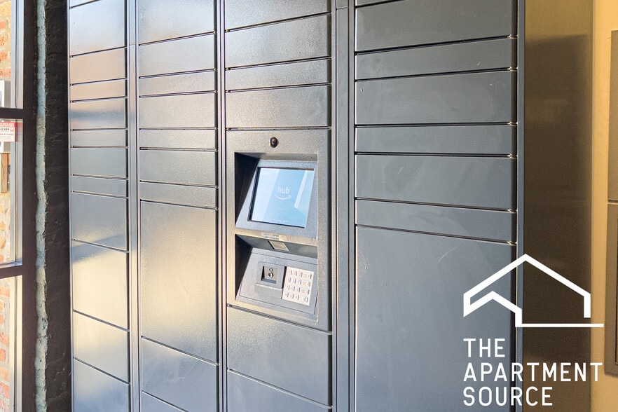 Building Photo - 1822 S Bishop St