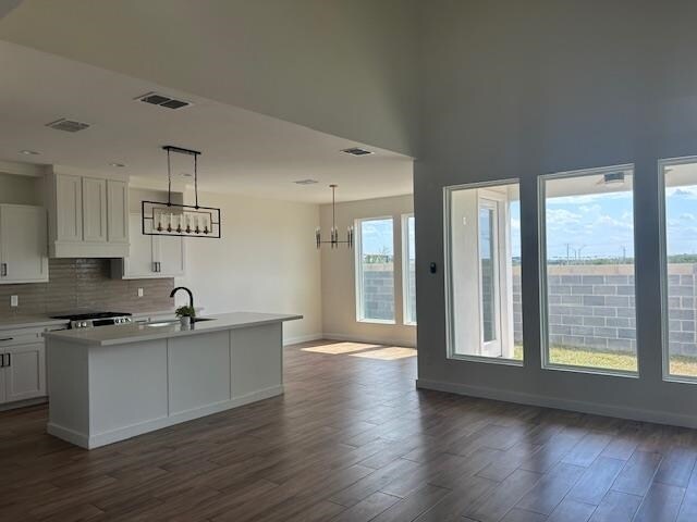 Building Photo - 7524 Cresta Bella St
