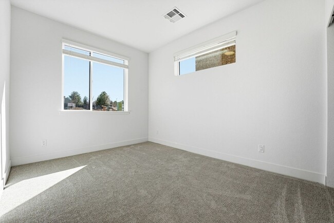 Building Photo - Park Meadows location near Lone Tree in the heart of Inverness. Easy access to Centennial Jetport