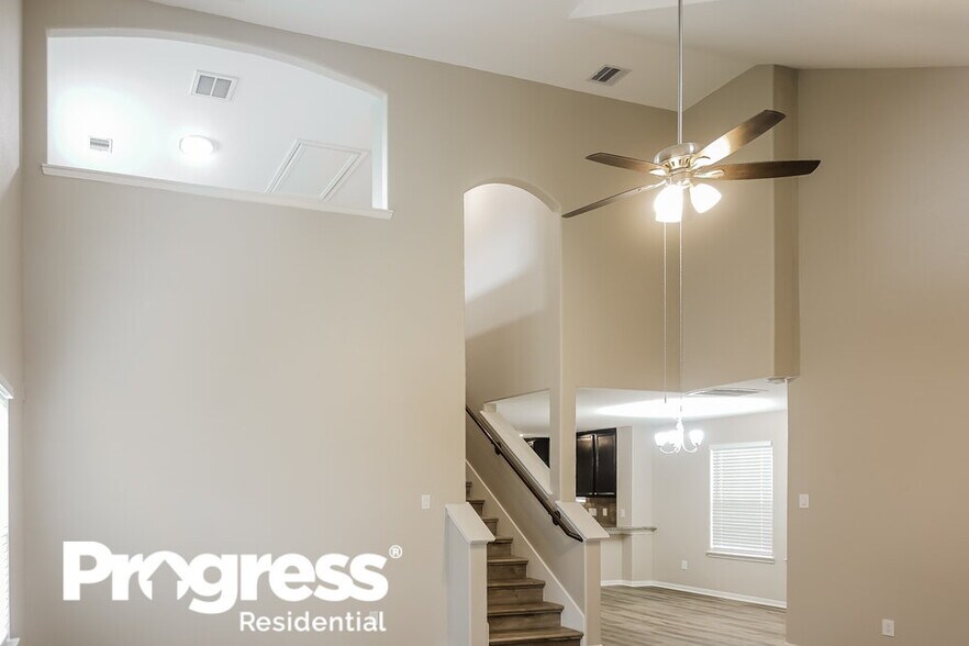 Building Photo - 5139 Misty Ln