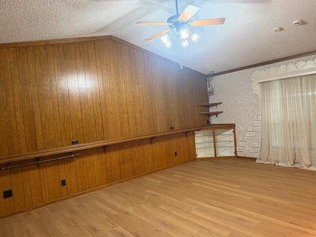 Building Photo - 2309 Richwood Dr