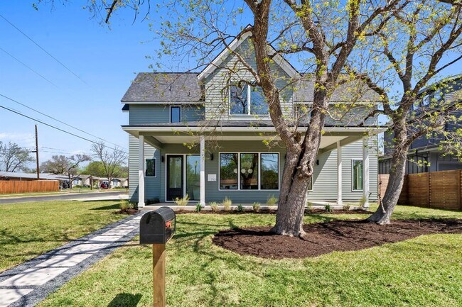 Building Photo - 710 Philco Dr