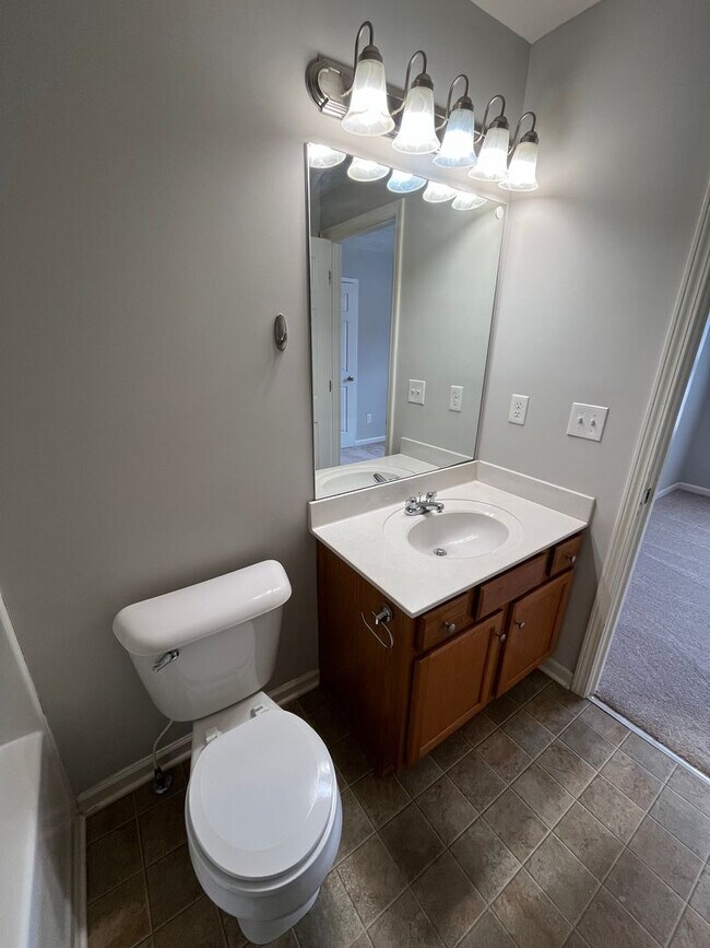 Building Photo - Upper Stone Apartments