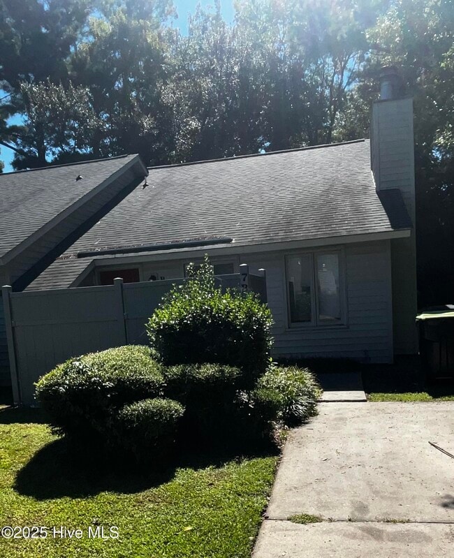 Primary Photo - 7B Mulberry Ln