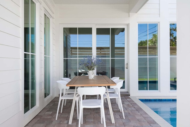 Building Photo - 226 George C Wallace Blvd