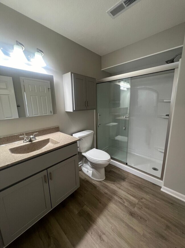 Building Photo - 3704-3706 Pimlico