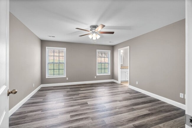 Building Photo - Beautiful Home in Cape