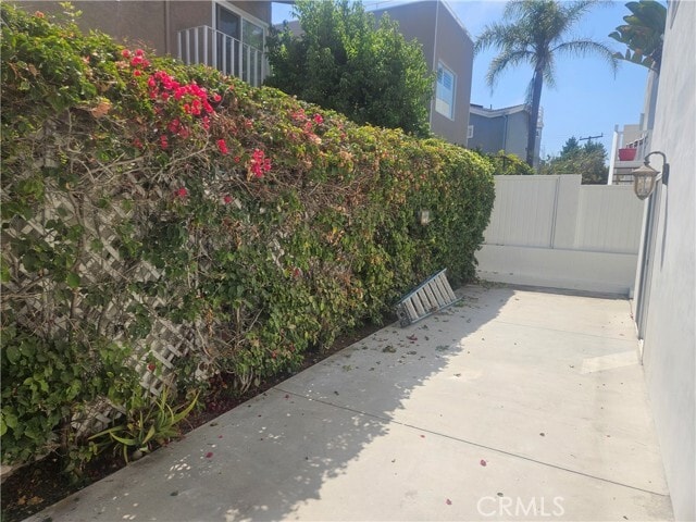 Building Photo - 2426 Silverstrand Ave