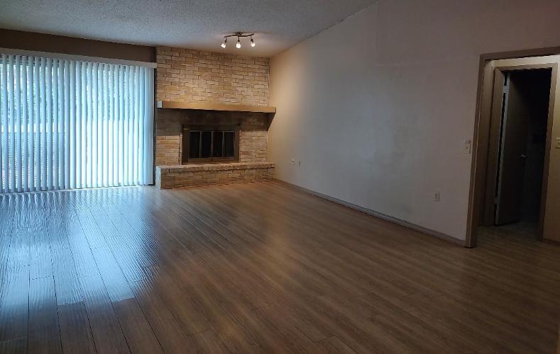 Building Photo - 13335 El Charro St