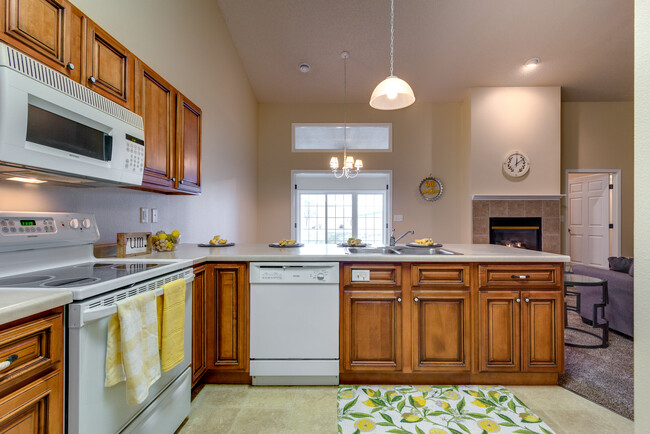 Primary Photo - Townhomes at Waters Edge