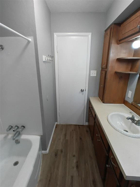 Building Photo - 212 W Rose Dr