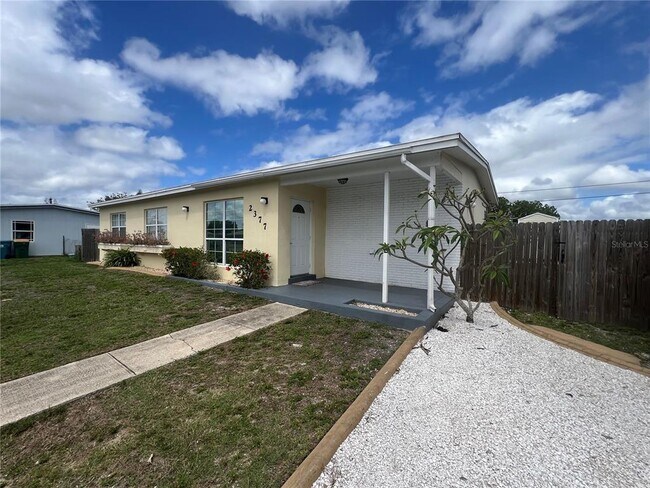 Building Photo - 2377 Starlite Ln