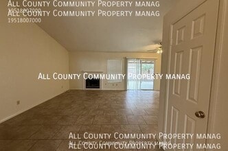 Building Photo - 2277 Oak Ave