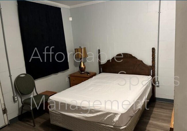 Building Photo - 3535 Brookdale Ave