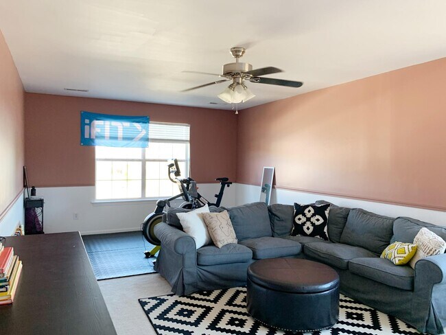 Building Photo - 108 Kempton Dr