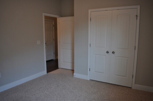Building Photo - 493 Cocobolo Dr